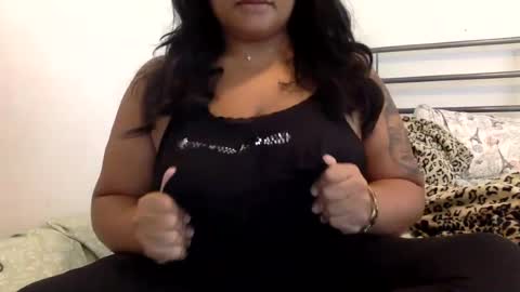 Friskybabexo  online show from June 22, 2026, 9:01 pm
