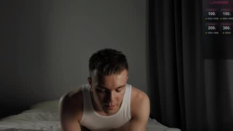 Snapshot of fromedcam chatting on December 17, 2025, 7:53 pm ED online show from December 17, 2025, 7:53 pm