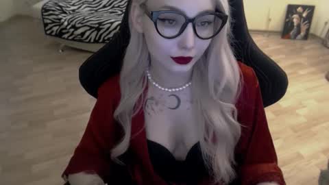 Lilith online show from November 5, 2025, 11:32 am