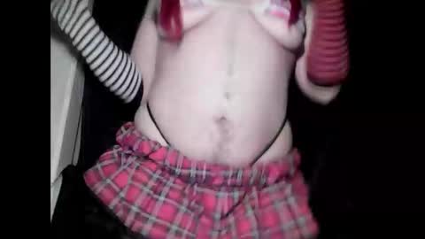 Snapshot of ftm_demian chatting on December 21, 2025, 11:23 pm Demian online show from December 21, 2025, 11:23 pm