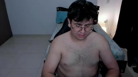 Snapshot of fuck_blow chatting on March 28, 2026, 2:44 am uwu online show from March 28, 2026, 2:44 am