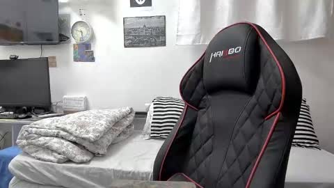 fuck_your_whore online show from February 3, 2026, 3:50 pm