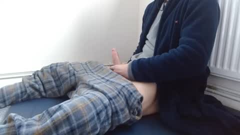 fuckbeatb online show from December 3, 2025, 11:52 am