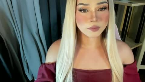 Snapshot of fuckdoll_rain chatting on June 21, 2026, 5:21 am R A I N M O R A L E S G M A I L . C O M online show from June 21, 2026, 5:21 am