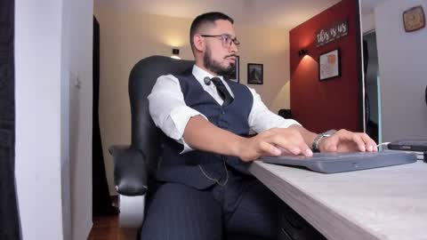 Snapshot of fuckerwate chatting on March 18, 2026, 2:37 am SERGIO THE SEX LAWYER online show from March 18, 2026, 2:37 am