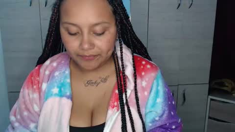 Mia and Gary  online show from March 1, 2026, 11:07 pm