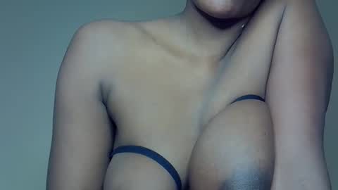 Snapshot of fuckme280725 chatting on November 12, 2025, 10:37 am MILK BAE online show from November 12, 2025, 10:37 am