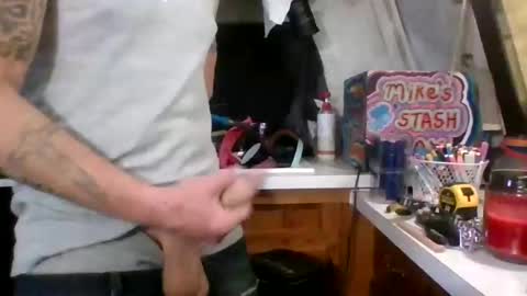 Snapshot of fuckmehard221187 chatting on December 14, 2024, 1:38 pm me online show from December 14, 2024, 1:38 pm