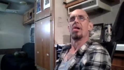 Snapshot of fuckmehard221187 chatting on December 15, 2024, 12:18 am me online show from December 15, 2024, 12:18 am