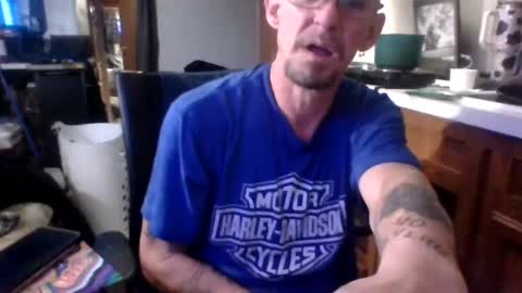 Snapshot of fuckmehard221187 chatting on December 16, 2024, 8:48 pm me online show from December 16, 2024, 8:48 pm