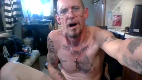 Snapshot of fuckmehard221187 chatting on December 19, 2024, 1:07 am me online show from December 19, 2024, 1:07 am