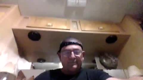 Snapshot of fuckmyassbitch6942 chatting on February 6, 2025, 8:50 am debbra online show from February 6, 2025, 8:50 am