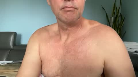 Gregorio online show from April 12, 2026, 11:43 pm