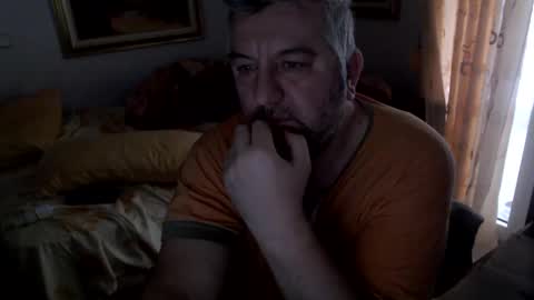 Snapshot of fukingcrazy chatting on December 7, 2024, 9:39 am fukingcrazy online show from December 7, 2024, 9:39 am