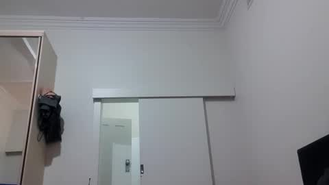 Snapshot of full4cefull chatting on January 25, 2025, 10:39 pm Pizzaz online show from January 25, 2025, 10:39 pm