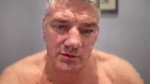 fullback_15 online show from January 17, 2026, 12:54 pm