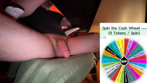 Snapshot of fullofkinks chatting on April 15, 2026, 8:31 pm Fullofkink online show from April 15, 2026, 8:31 pm