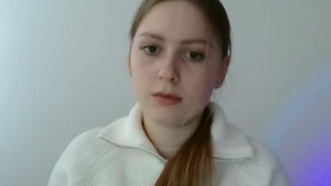 Snapshot of funemma000 chatting on December 5, 2025, 1:20 pm Emma online show from December 5, 2025, 1:20 pm