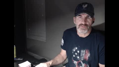 Snapshot of funfitmalelv2 chatting on January 8, 2025, 12:37 pm funfitmalelv2 online show from January 8, 2025, 12:37 pm