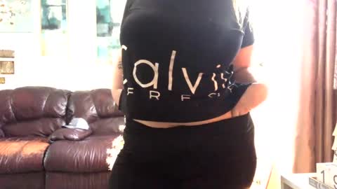 Snapshot of funflirt97 chatting on December 6, 2024, 7:45 pm Linnys Palace online show from December 6, 2024, 7:45 pm