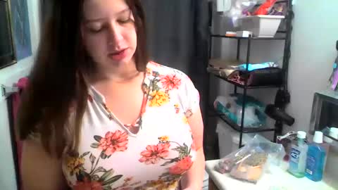 Snapshot of funflirt97 chatting on September 22, 2025, 4:31 pm Linnys Palace online show from September 22, 2025, 4:31 pm