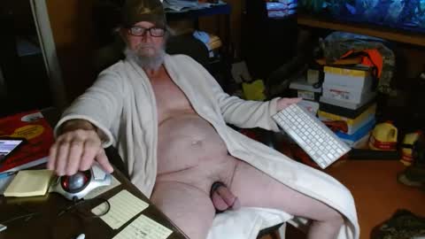 Snapshot of funmike2000 chatting on December 29, 2024, 4:08 pm mike online show from December 29, 2024, 4:08 pm