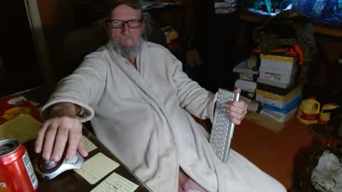 Snapshot of funmike2000 chatting on January 31, 2025, 11:56 am mike online show from January 31, 2025, 11:56 am