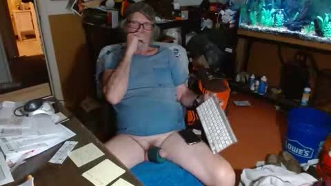 Snapshot of funmike2000 chatting on February 12, 2026, 3:45 am mike online show from February 12, 2026, 3:45 am