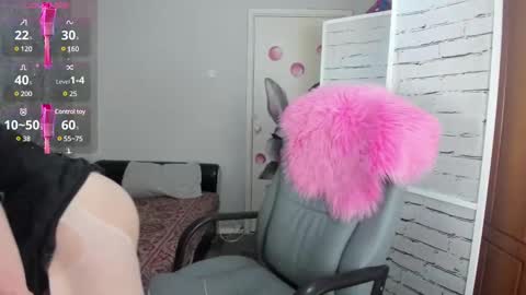 Snapshot of funny_bunny4 chatting on March 2, 2025, 4:10 pm funny_bunny4 online show from March 2, 2025, 4:10 pm