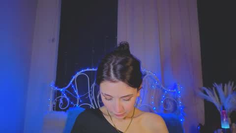 Tiffany online show from September 9, 2025, 12:10 am