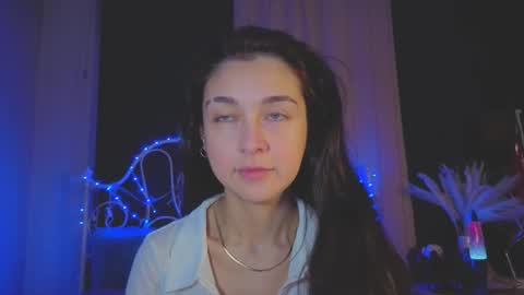 Tiffany online show from October 1, 2025, 1:44 am