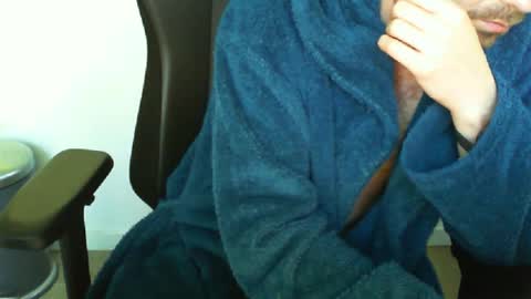 Snapshot of funnyeucouple chatting on May 22, 2026, 7:59 am YWhiteNiceMan online show from May 22, 2026, 7:59 am