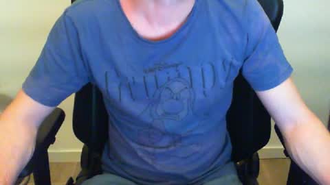 Snapshot of funnyeucouple chatting on May 22, 2026, 8:25 pm YWhiteNiceMan online show from May 22, 2026, 8:25 pm