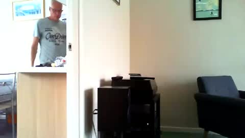 Snapshot of funslimguy chatting on July 4, 2026, 10:43 am Funslimguy online show from July 4, 2026, 10:43 am