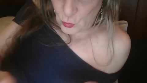 Snapshot of funtimetgirl chatting on January 25, 2025, 1:41 pm Jessie Love online show from January 25, 2025, 1:41 pm