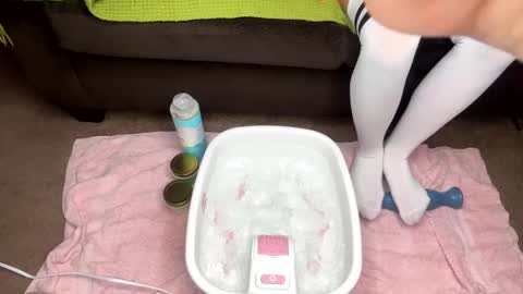 funwithprettyfeet online show from January 20, 2025, 10:59 pm