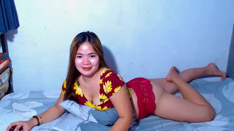 Snapshot of fure_asianpinay chatting on February 24, 2026, 1:36 am DANIELA online show from February 24, 2026, 1:36 am