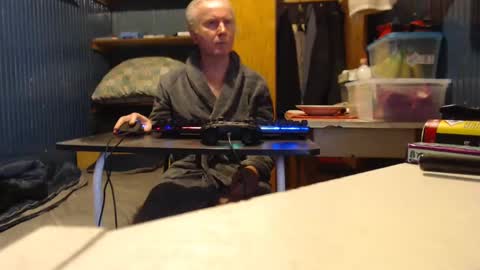 Snapshot of furosz chatting on December 31, 2024, 4:14 pm furosz online show from December 31, 2024, 4:14 pm