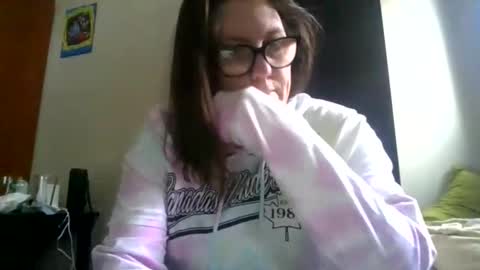 Snapshot of fuzzypeaches87 chatting on March 23, 2026, 4:11 pm fuzzypeaches87 online show from March 23, 2026, 4:11 pm