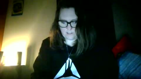 Snapshot of fuzzypeaches87 chatting on March 25, 2026, 9:37 am fuzzypeaches87 online show from March 25, 2026, 9:37 am