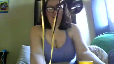 Snapshot of fuzzypeaches87 chatting on March 27, 2026, 3:34 pm fuzzypeaches87 online show from March 27, 2026, 3:34 pm