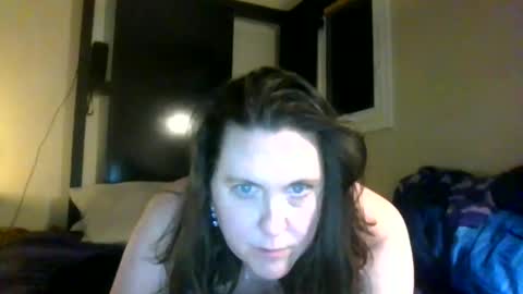 Snapshot of fuzzypeaches87 chatting on April 9, 2026, 2:00 am fuzzypeaches87 online show from April 9, 2026, 2:00 am