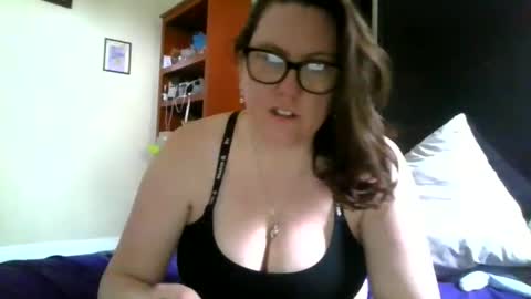 Snapshot of fuzzypeaches87 chatting on April 12, 2026, 9:09 pm fuzzypeaches87 online show from April 12, 2026, 9:09 pm