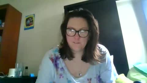 Snapshot of fuzzypeaches87 chatting on April 13, 2026, 2:55 pm fuzzypeaches87 online show from April 13, 2026, 2:55 pm