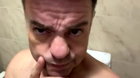 fvmendoza online show from November 5, 2025, 1:49 am