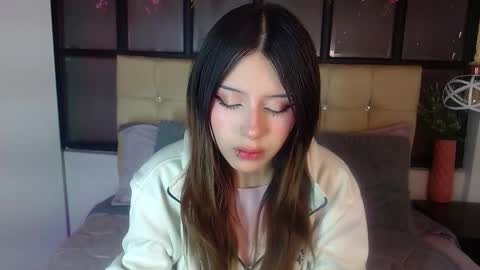 FIRE AND FOX online show from November 26, 2025, 8:21 pm