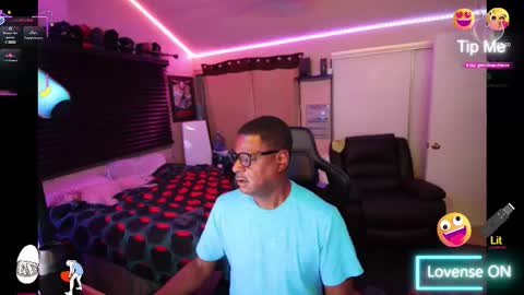 seldom seen online show from November 18, 2025, 3:45 am