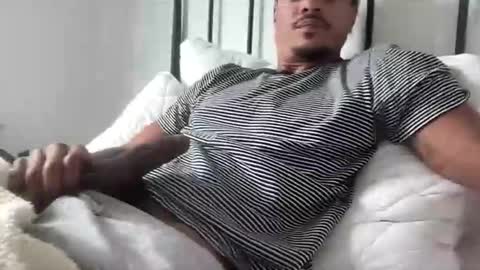Snapshot of g00ndaddy chatting on June 6, 2026, 8:24 pm G00NDaddy online show from June 6, 2026, 8:24 pm