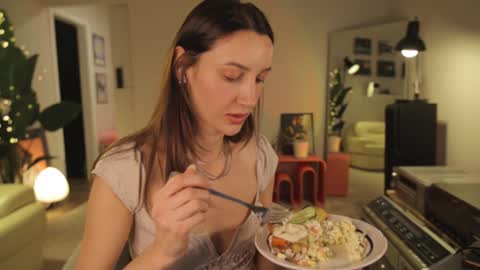 G online show from January 1, 2025, 5:33 pm