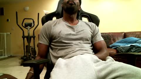 James online show from April 18, 2026, 4:27 am